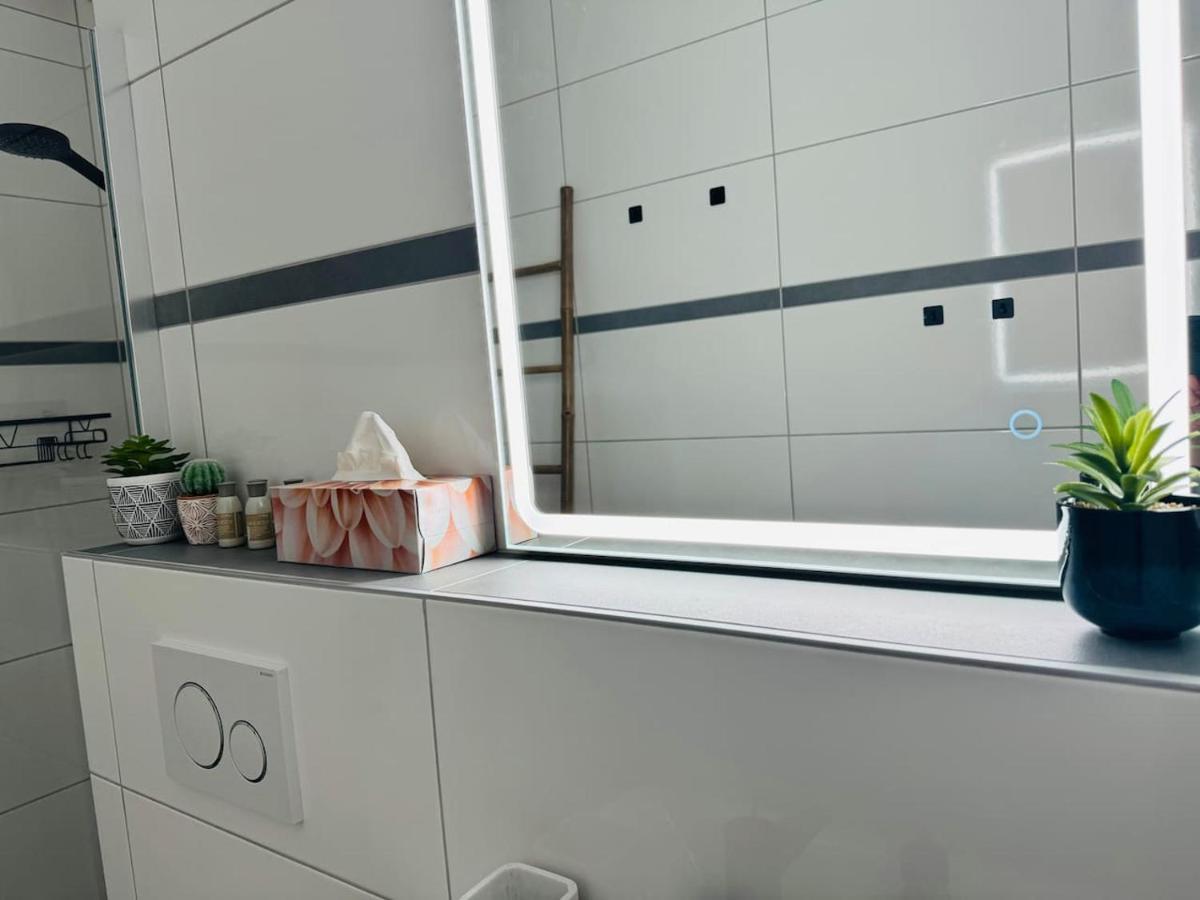 Klassen Stay - Design Studio In 11 Etage - Tolle Aussicht - Sauna, Pool - Netflix Lahnstein Εξωτερικό φωτογραφία