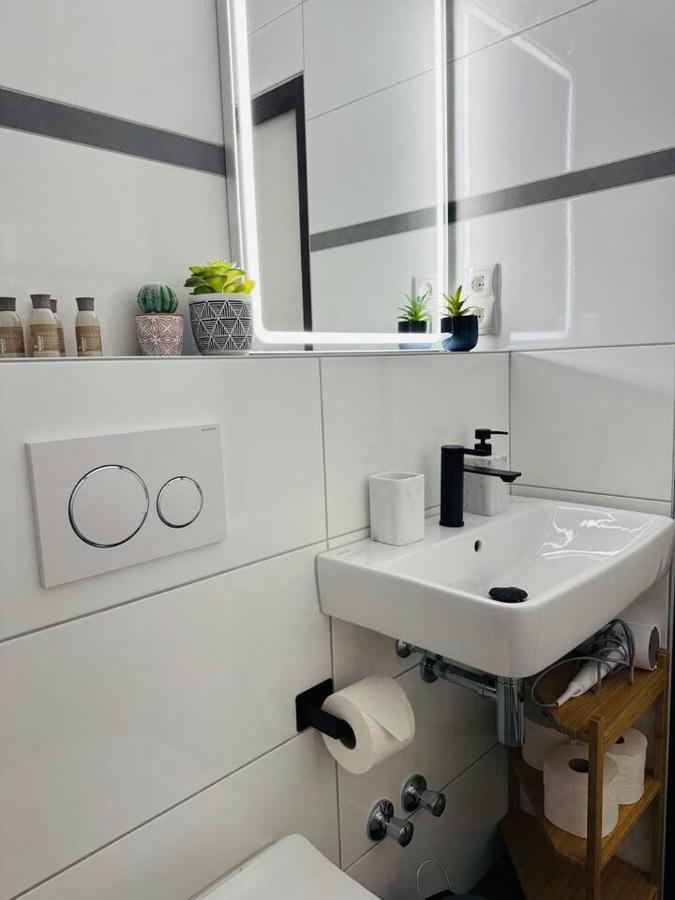 Klassen Stay - Design Studio In 11 Etage - Tolle Aussicht - Sauna, Pool - Netflix Lahnstein Εξωτερικό φωτογραφία