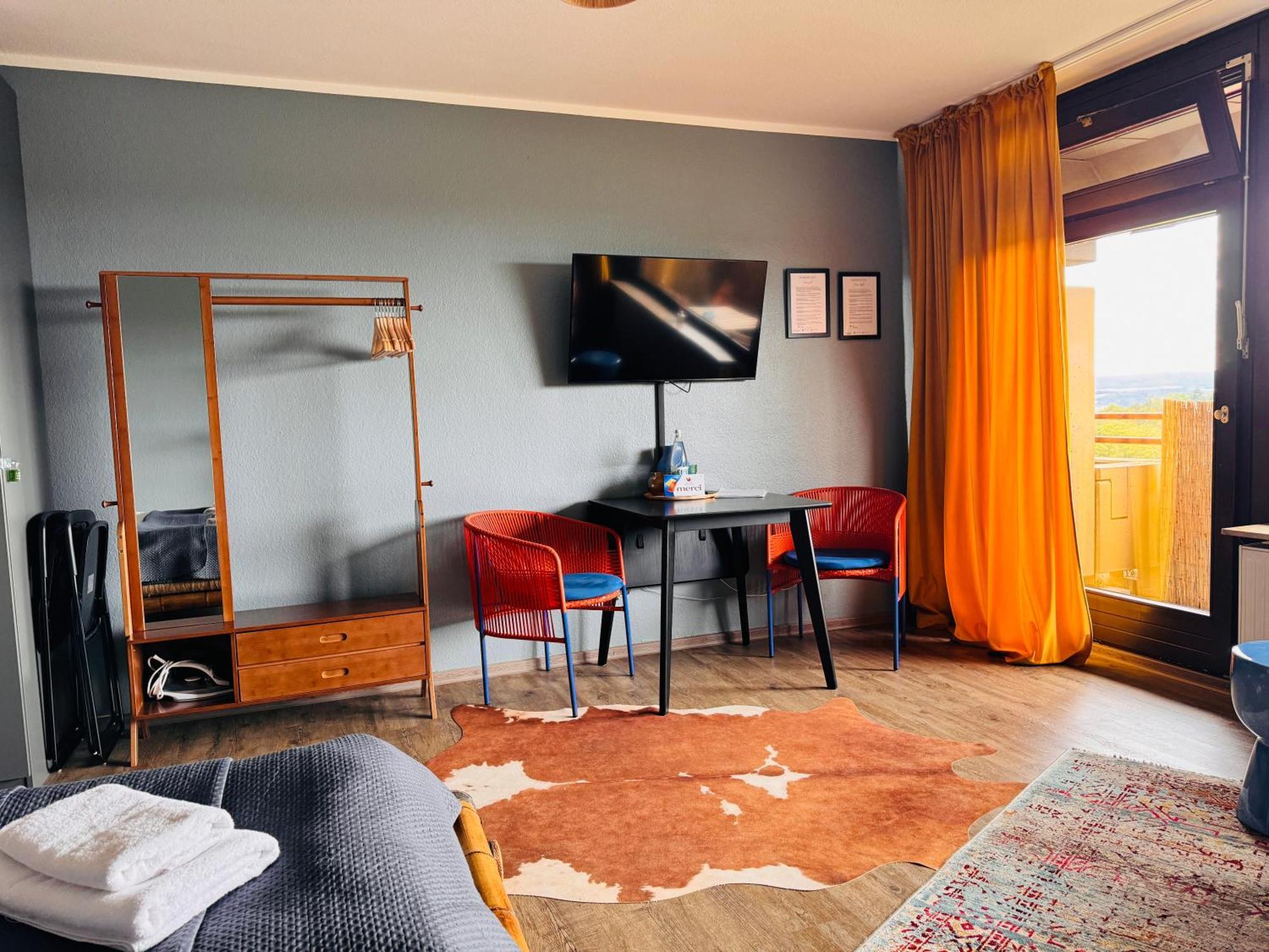 Klassen Stay - Design Studio In 11 Etage - Tolle Aussicht - Sauna, Pool - Netflix Lahnstein Εξωτερικό φωτογραφία